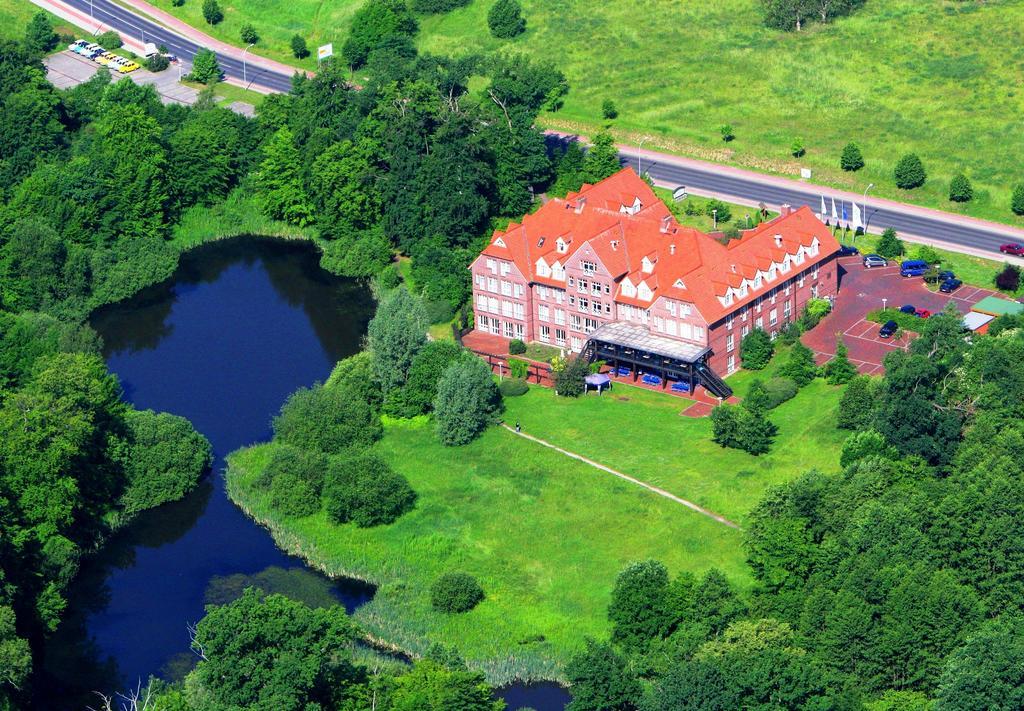 Park Hotel Fasanerie Neustrelitz Bagian luar foto