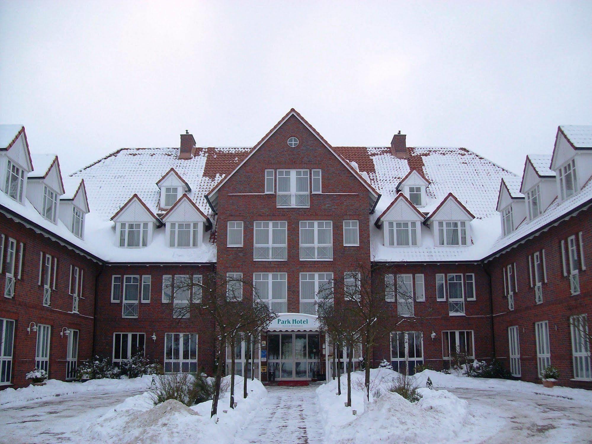 Park Hotel Fasanerie Neustrelitz Bagian luar foto