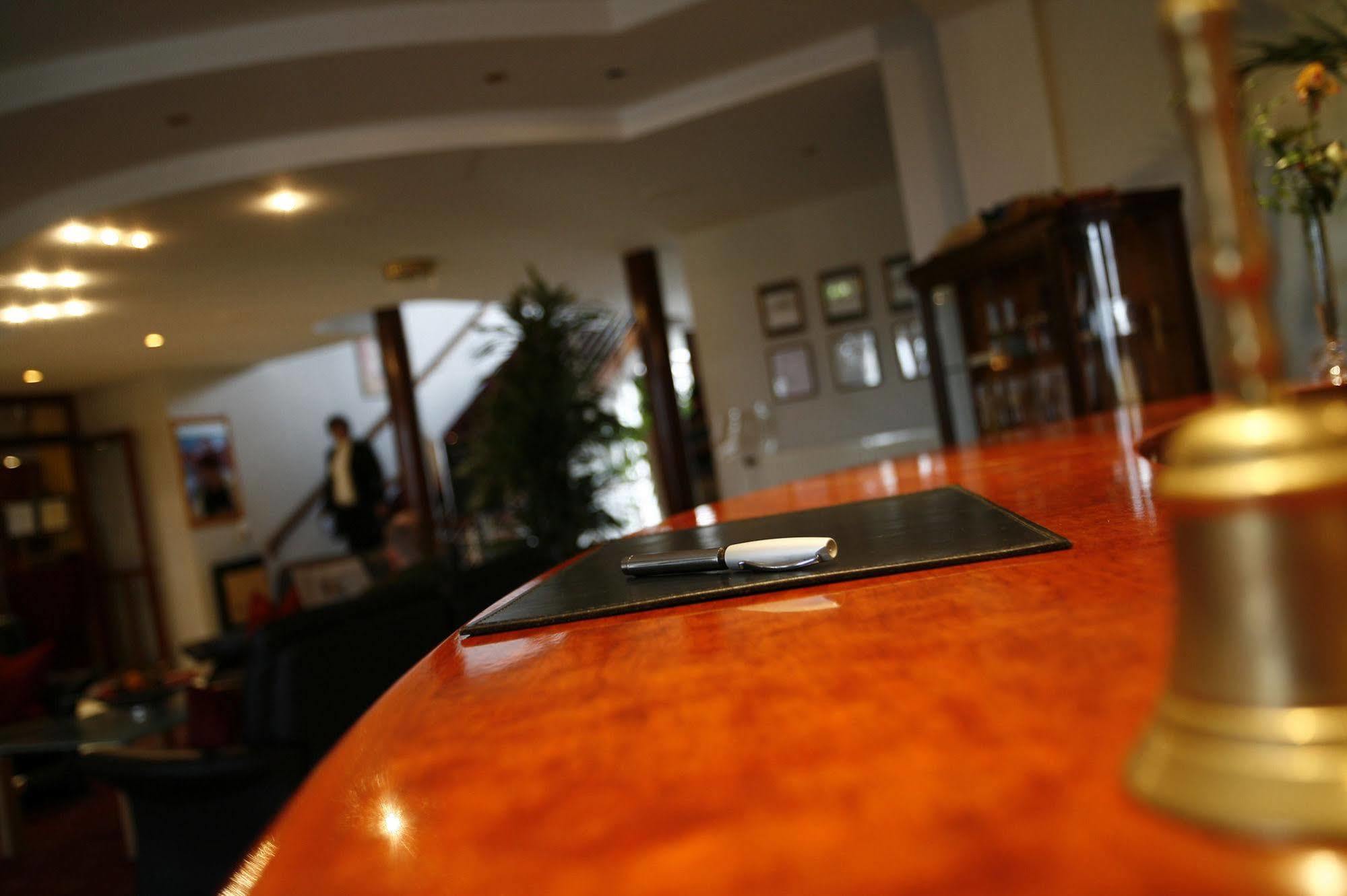 Park Hotel Fasanerie Neustrelitz Bagian luar foto