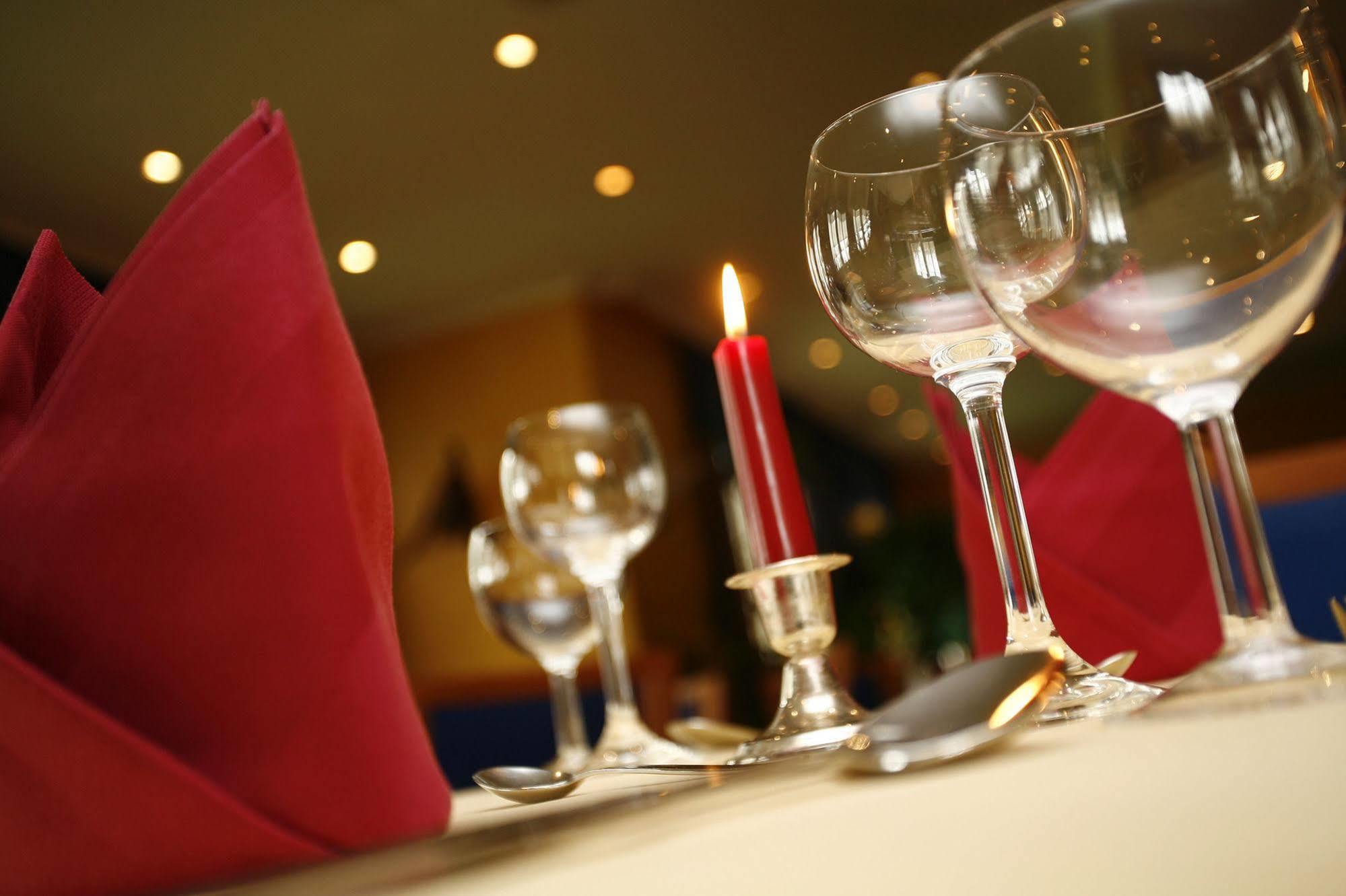 Park Hotel Fasanerie Neustrelitz Bagian luar foto