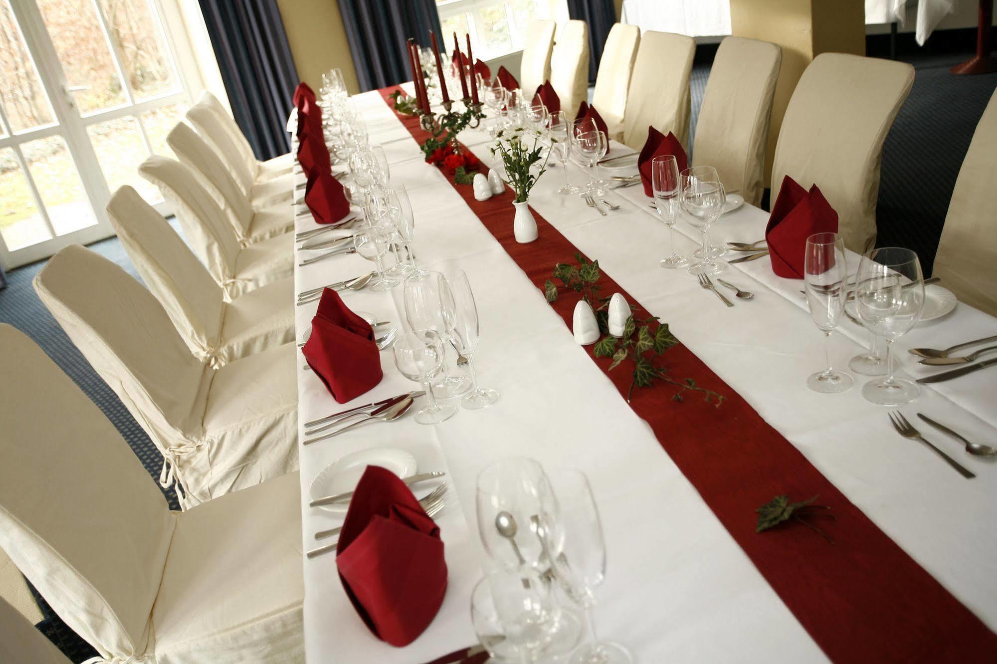 Park Hotel Fasanerie Neustrelitz Bagian luar foto